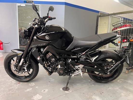 YAMAHA MT-09 YAMAHA MT-09